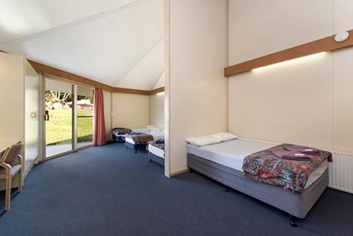 The Station Hotel Jindabyne Bagian luar foto
