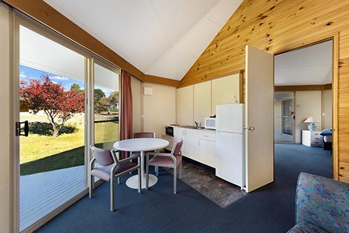 The Station Hotel Jindabyne Ruang foto