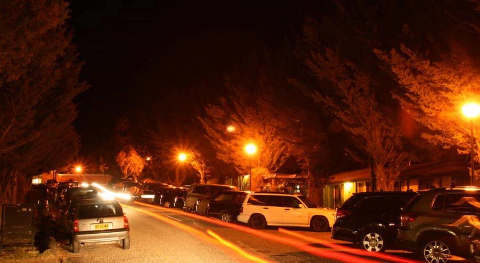 The Station Hotel Jindabyne Bagian luar foto